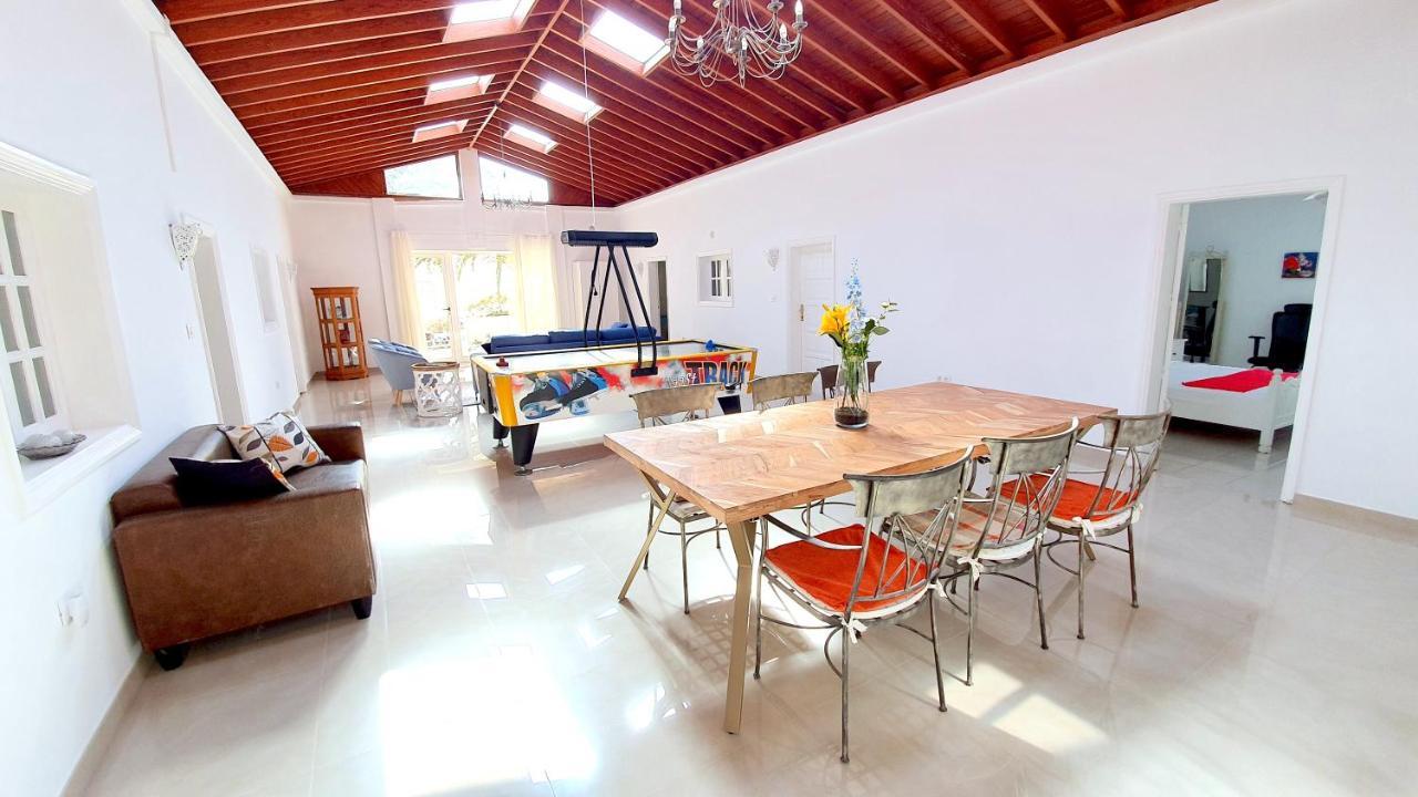 Stunning Sea View Villa With 6 Bedrooms & Heated Pool - Villa Renaissance Playa Blanca  Zewnętrze zdjęcie