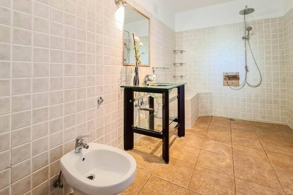 Stunning Sea View Villa With 6 Bedrooms & Heated Pool - Villa Renaissance Playa Blanca  Pokój zdjęcie